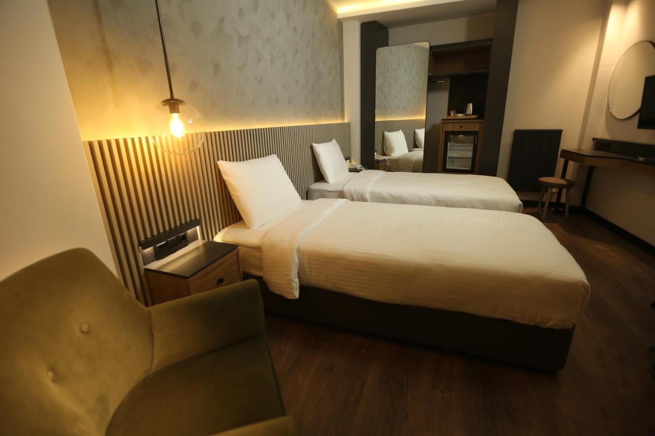Moja Otel